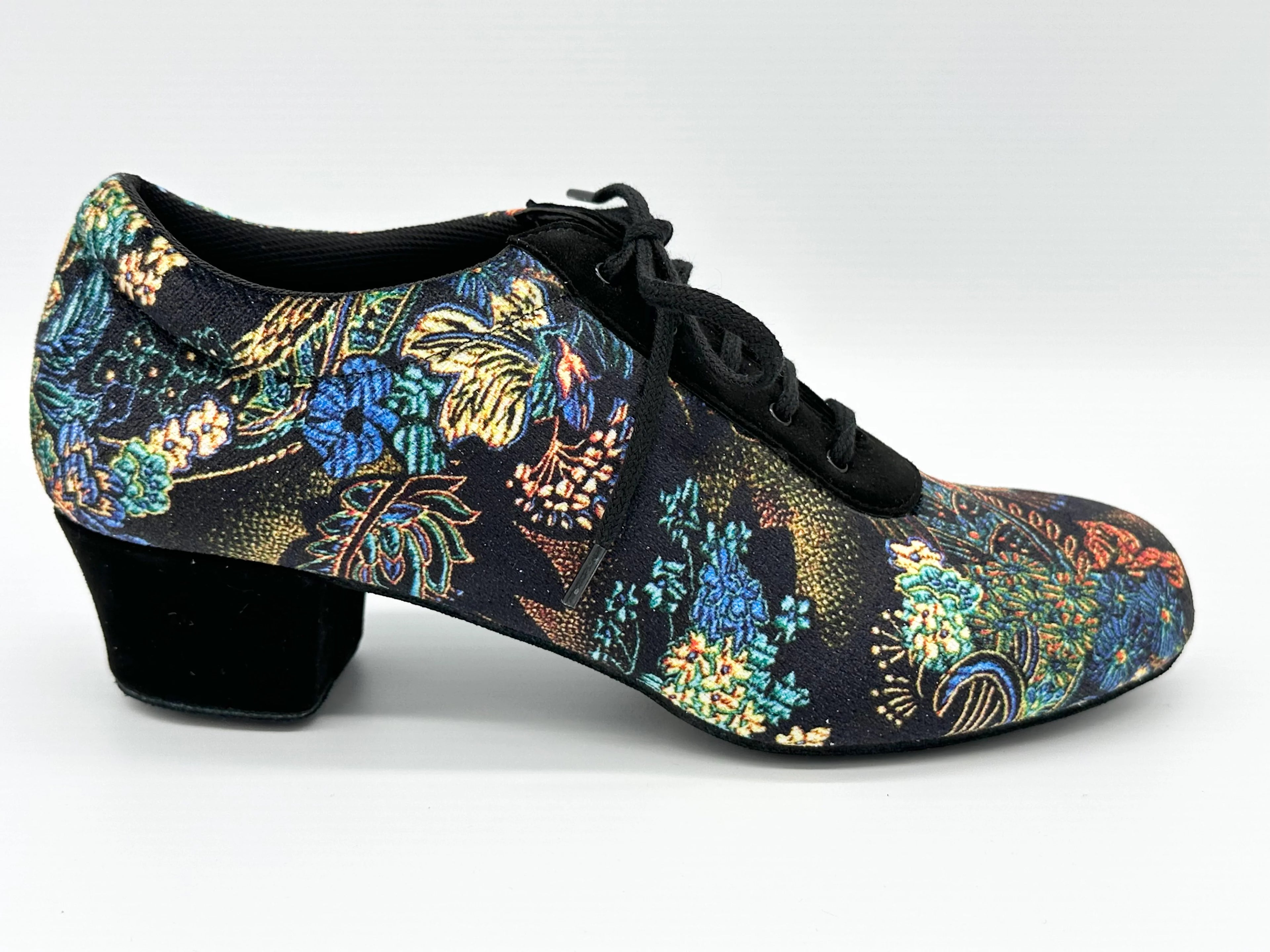 The Suzy Trainer in a Cuban Heel (unisex)